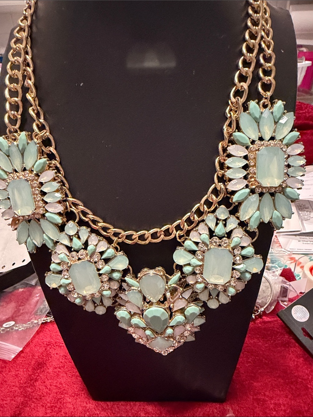 Gold Chain Mint Green Crystal Statement Necklace no missing stones